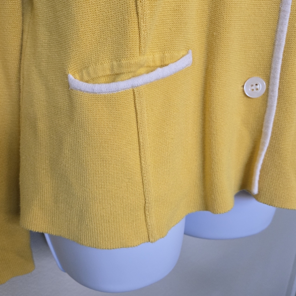 Vintage 90s Knit yellow collared cardigan - Picture 4 of 10
